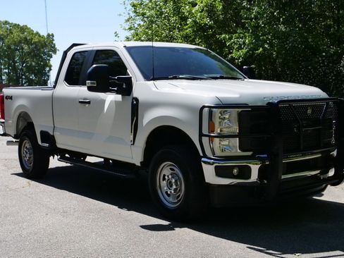 Used 2023 Ford F350 XL w/ XL Chrome Package AWD/4WD image 4