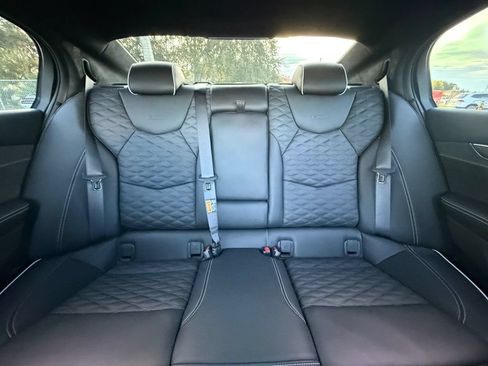 Used 2026 Cadillac CT5 V w/ Technology Package RWD image 18
