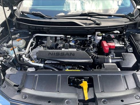 Used 2024 Nissan Rogue S AWD/4WD image 27