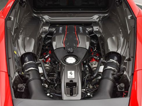 Used 2020 Ferrari 488 Pista Coupe RWD image 16