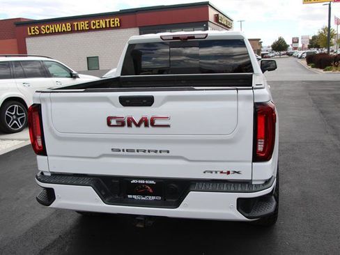 Used 2022 GMC Sierra 1500 AT4X image 7