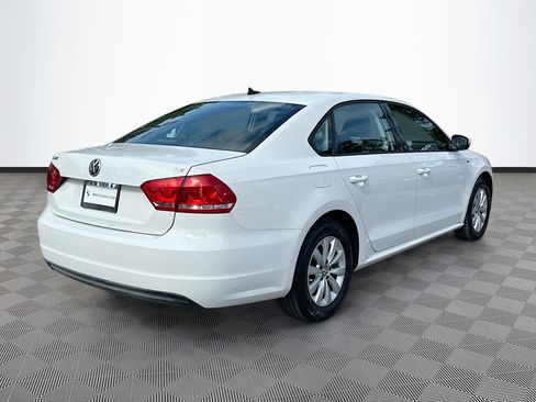 Used 2014 Volkswagen Passat 1.8T Wolfsburg Edition image 7