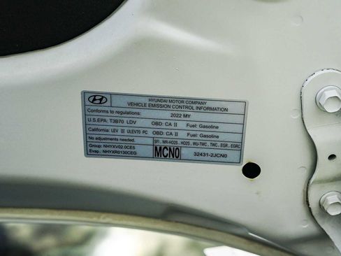 Used 2022 Hyundai Elantra SEL FWD image 29