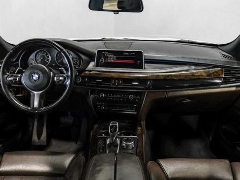 Used 2015 BMW X5 xDrive50i AWD/4WD image 18