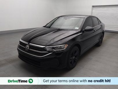 Used 2024 Volkswagen Jetta SE w/ Panoramic Sunroof Package