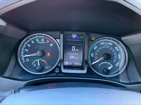 Used 2020 Toyota Tacoma TRD Sport image 23