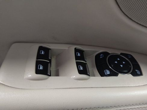 Used 2019 Lincoln MKZ Reserve FWD image 27