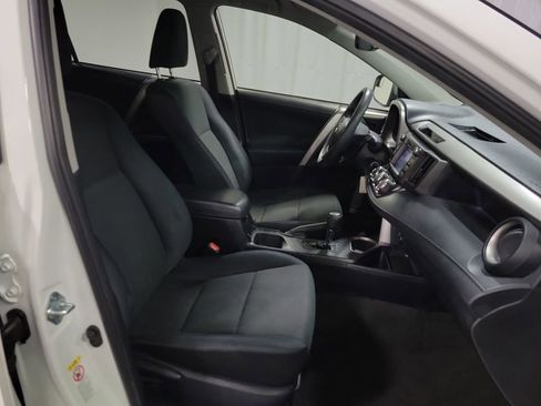 Used 2016 Toyota RAV4 LE image 24