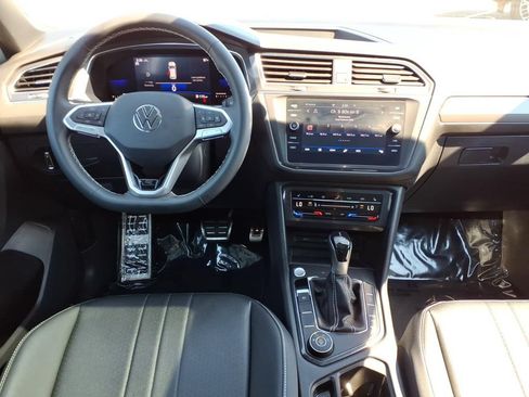 Used 2023 Volkswagen Tiguan SE R-Line AWD/4WD image 14