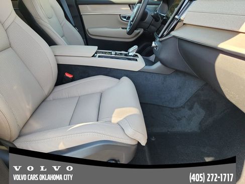 Used 2026 Volvo XC90 B6 Ultra w/ Protection Package Premier AWD/4WD image 13