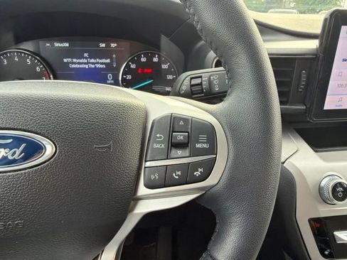 Used 2024 Ford Explorer XLT w/ Equipment Group 202A AWD/4WD image 34