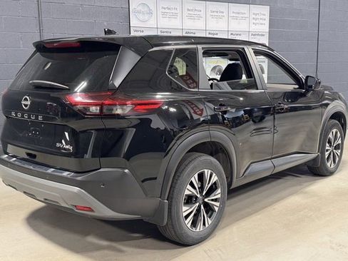Used 2023 Nissan Rogue SV AWD/4WD image 11