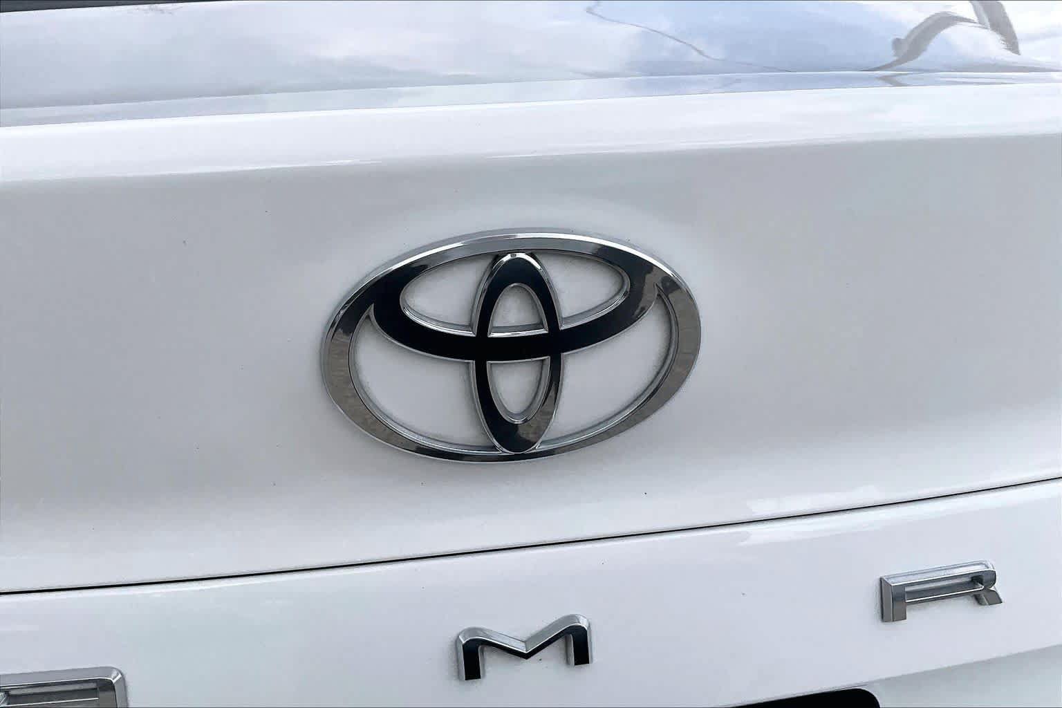 Used 2026 Toyota Camry LE w/ Convenience Package FWD image 30