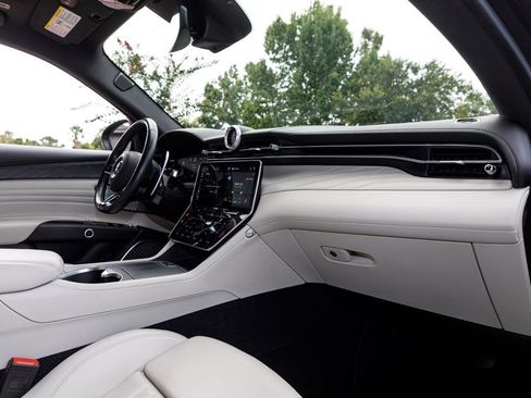 Certified 2023 Maserati Grecale Modena AWD/4WD image 14