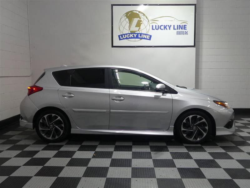 Used 2018 Toyota Corolla iM w/ All-Weather Mat Package FWD image 6
