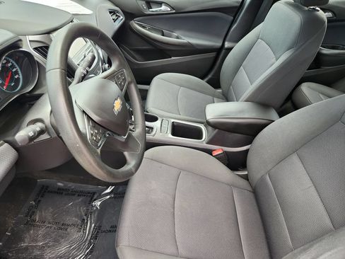 Used 2018 Chevrolet Cruze LT FWD image 4