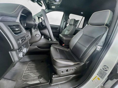Used 2023 GMC Yukon SLT w/ SLT Premium Package AWD/4WD image 21