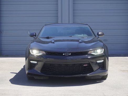 Used 2016 Chevrolet Camaro SS RWD image 9