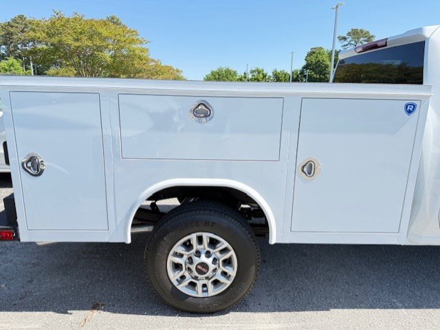 New 2026 GMC Sierra 2500 Pro w/ Convenience Package RWD image 4
