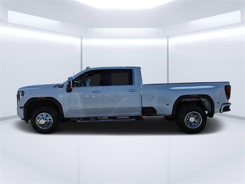 New 2026 GMC Sierra 3500 Denali w/ Denali Reserve Package image 6