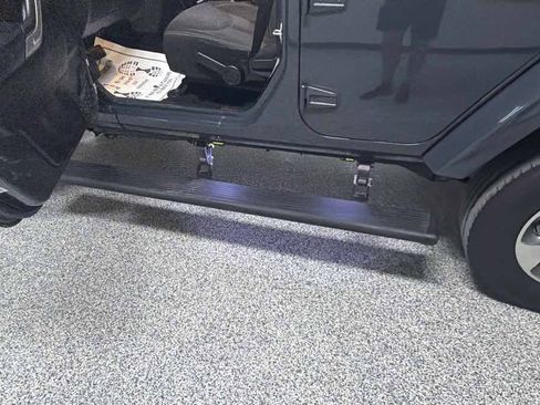 Used 2016 Jeep Wrangler Unlimited Sahara w/ Max Tow Package AWD/4WD image 9