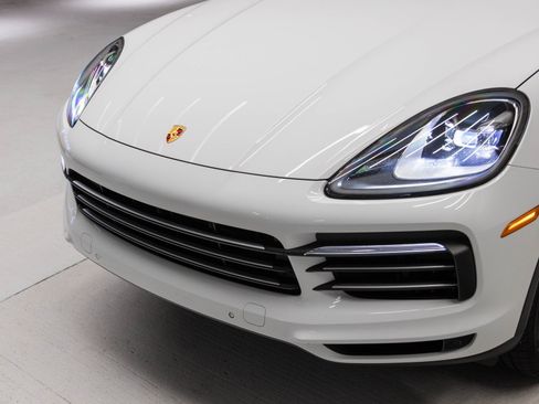 Certified 2021 Porsche Cayenne image 32