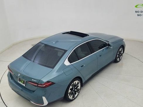 Used 2026 BMW 530i RWD image 74