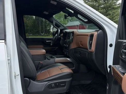 Used 2020 Chevrolet Silverado 2500 High Country w/ Z71 Off-Road Package AWD/4WD image 15