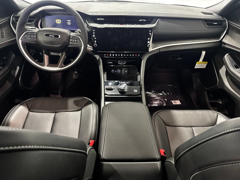 New 2026 Jeep Grand Cherokee L Limited AWD/4WD image 29