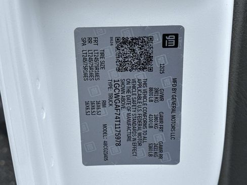 New 2026 Chevrolet Express 2500 w/ Driver Convenience Package image 18