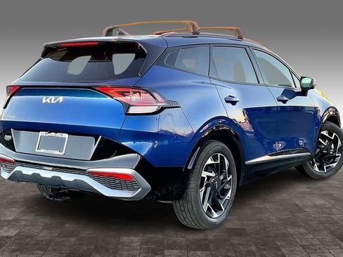 Used 2023 Kia Sportage SX image 2