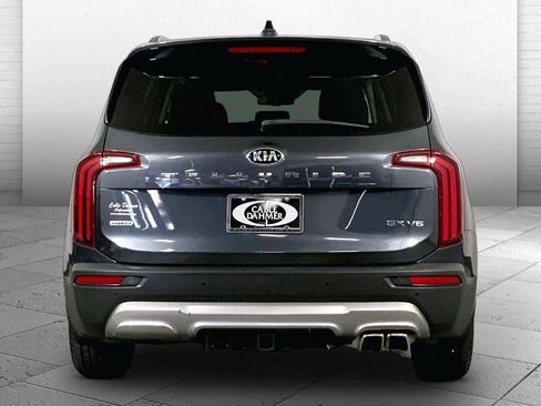 Used 2020 Kia Telluride EX AWD/4WD image 3