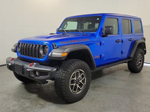 Used 2025 Jeep Wrangler Unlimited Rubicon w/ Safety Group AWD/4WD image 3