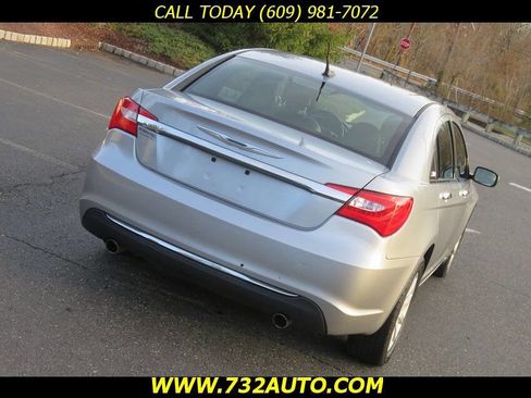 Used 2014 Chrysler 200 Limited w/ Sun/Sound Group image 16