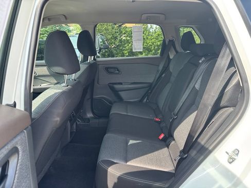 Used 2021 Nissan Rogue S AWD/4WD image 13