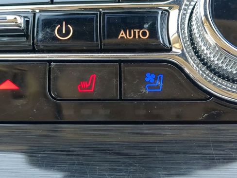 Used 2023 Lincoln Nautilus Reserve w/ Equipment Group 201A image 25