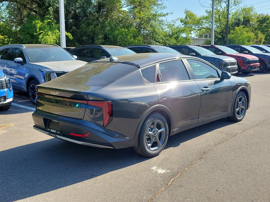 New 2026 Kia K4 FWD image 6