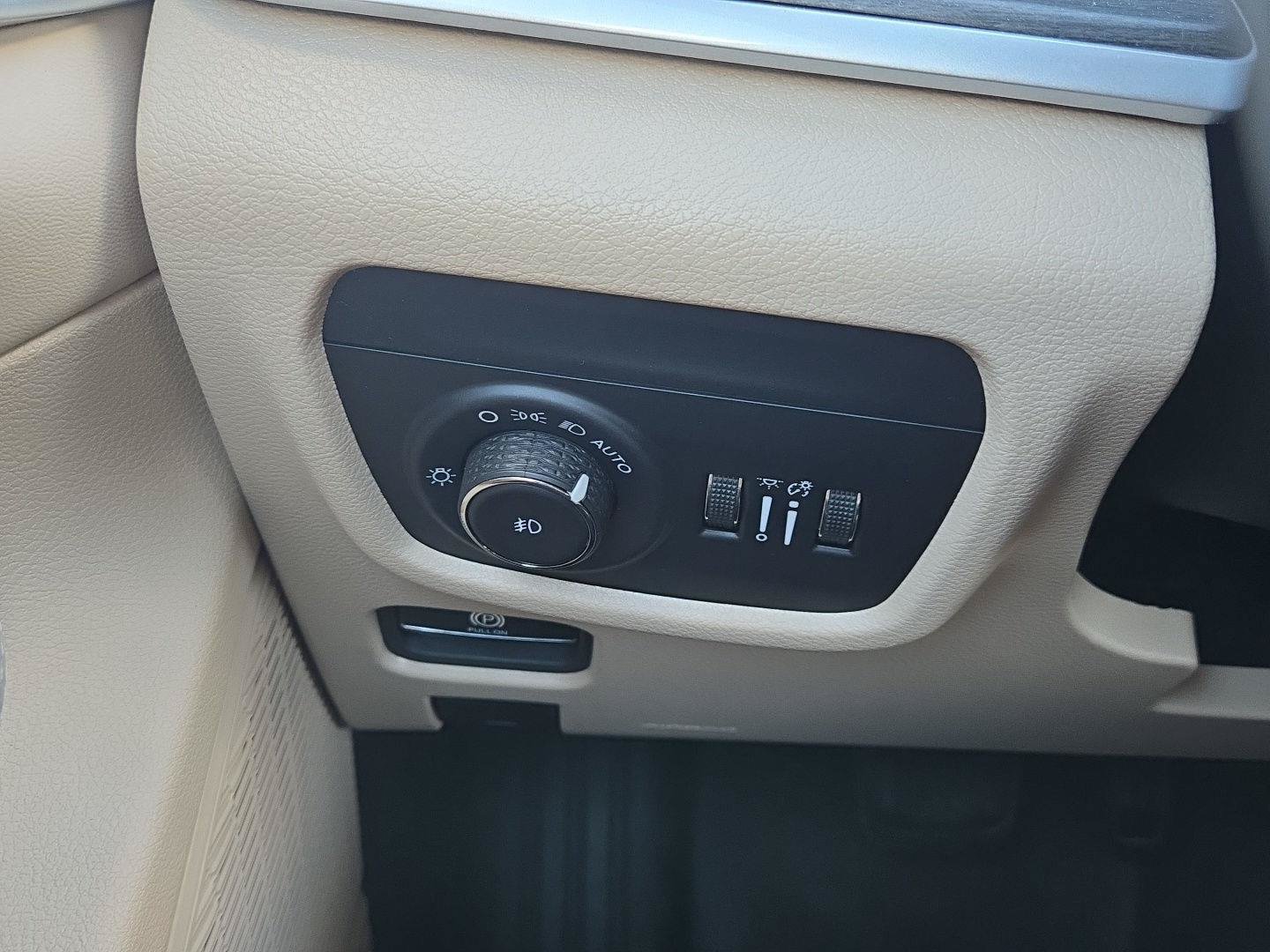 Used 2024 Jeep Grand Cherokee L Limited AWD/4WD image 22