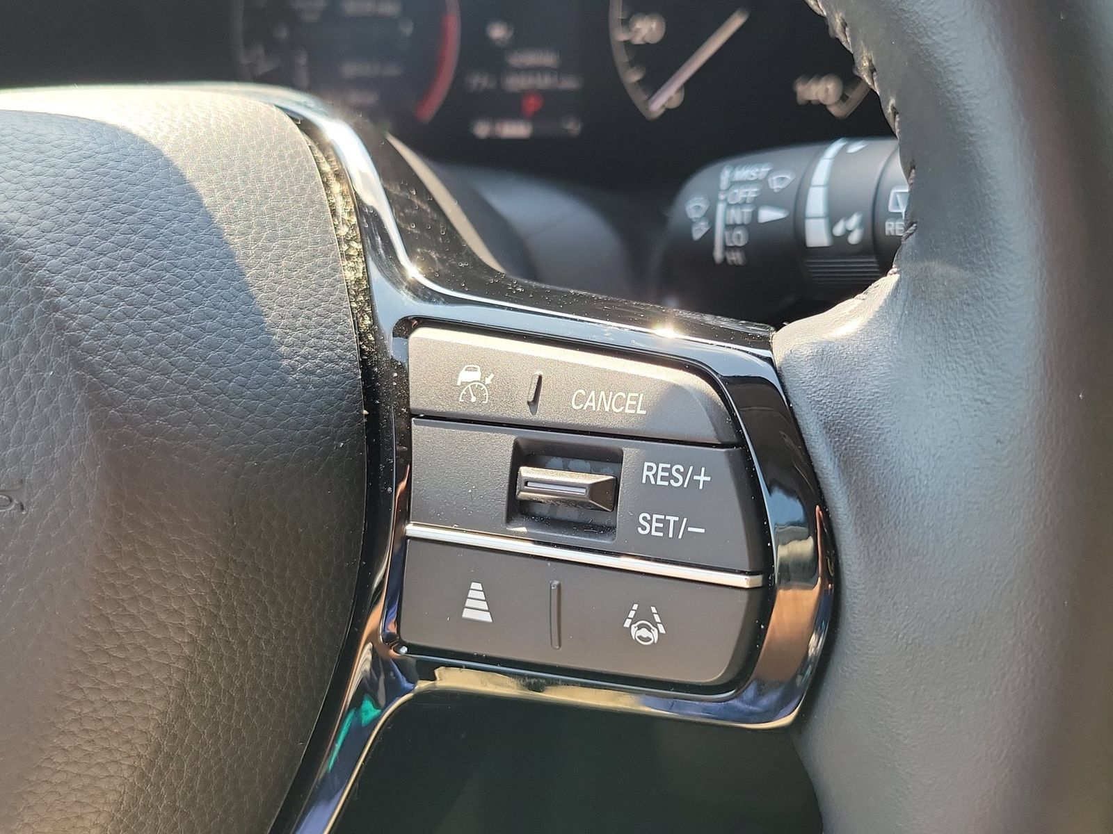 Used 2025 Honda CR-V EX-L image 15