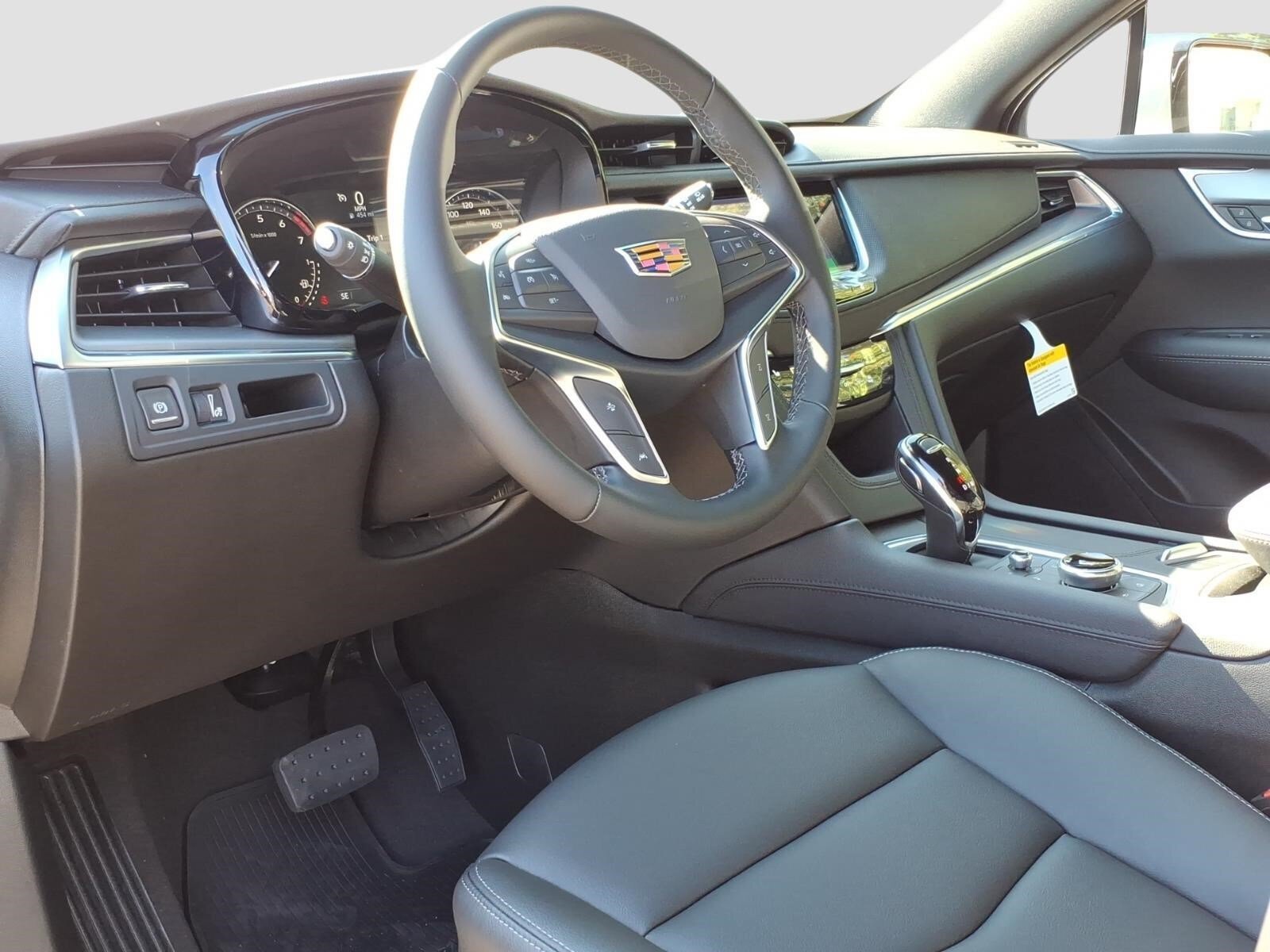 New 2026 Cadillac XT5 Luxury FWD image 12