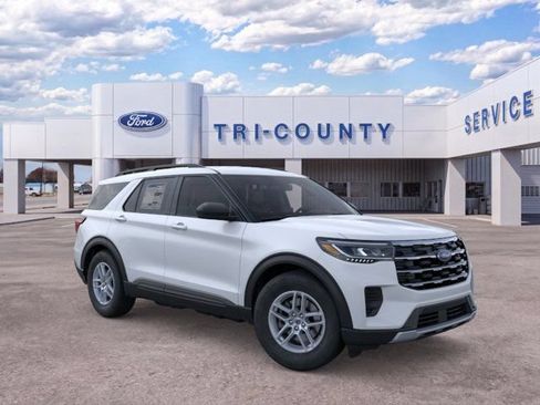 New 2026 Ford Explorer Active RWD image 7