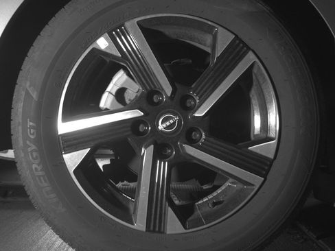 Used 2025 Nissan Sentra SV image 15