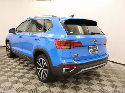 Certified 2023 Volkswagen Taos SE w/ Panoramic Sunroof Package image 4