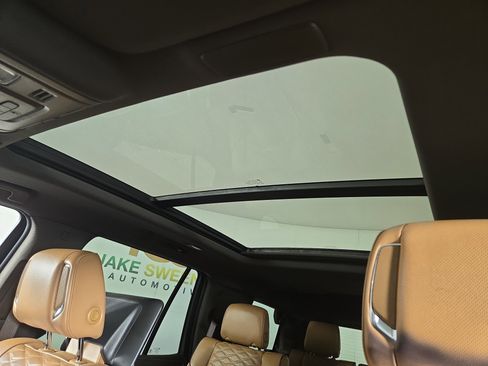 Certified 2022 Cadillac Escalade Sport w/ Touring Package image 23