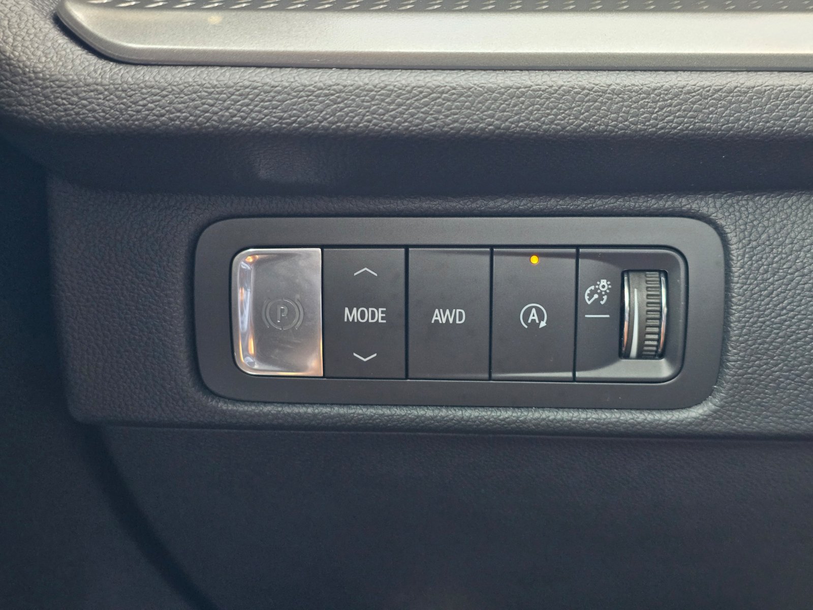 Used 2026 Chevrolet Traverse LT AWD/4WD image 23