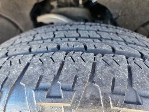 Used 2020 Chevrolet Silverado 1500 LT w/ All-Star Edition image 28