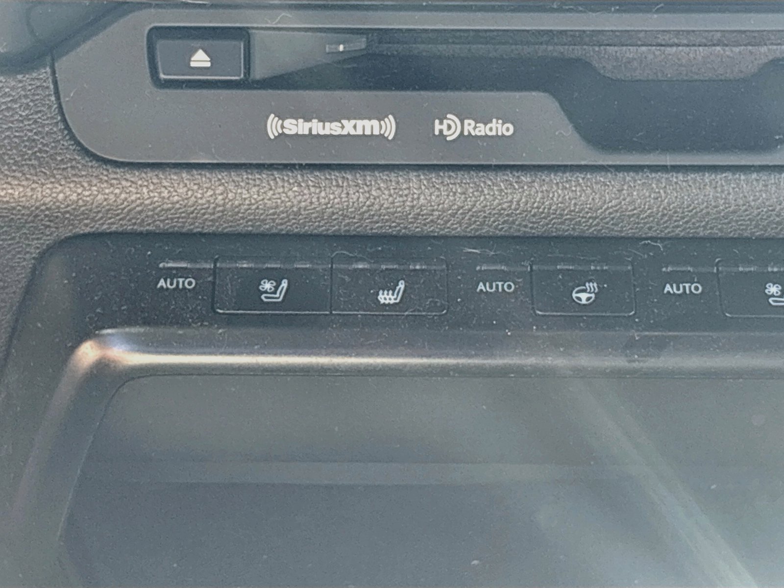 Used 2019 Lexus UX 250h AWD/4WD image 19