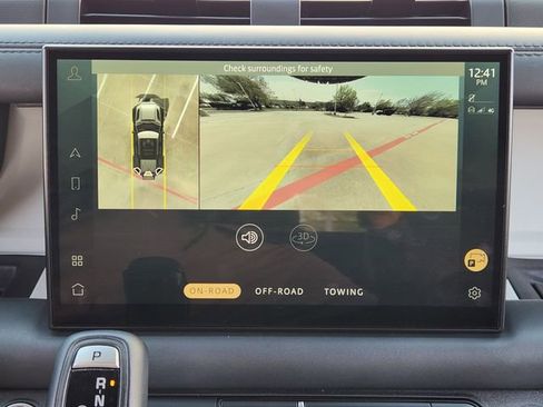 Used 2023 Land Rover Defender 110 X-Dynamic SE image 17