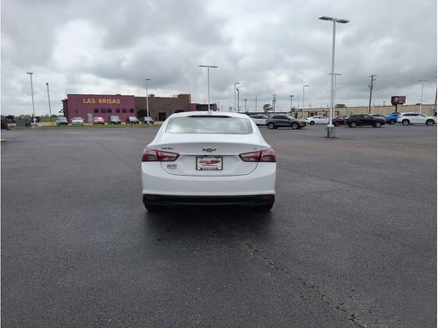 Used 2024 Chevrolet Malibu LT FWD image 7