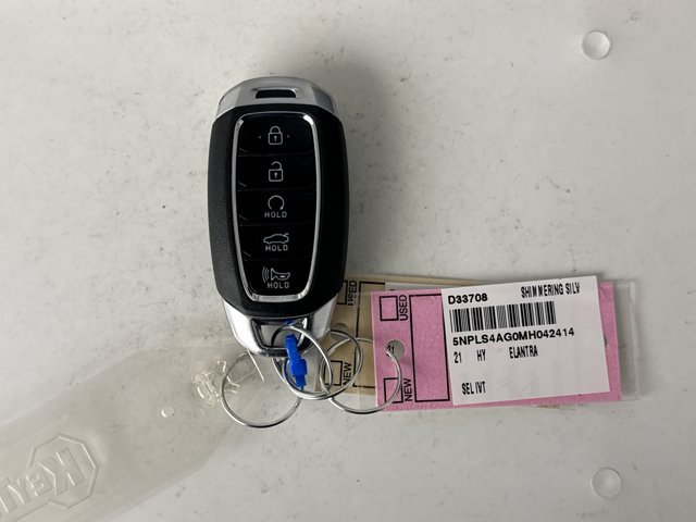 Used 2021 Hyundai Elantra SEL w/ Convenience Package FWD image 11